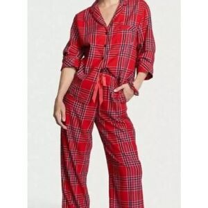 Victoria’s Secret NWT sz XL red plaid flannel pajama set with scrunchie